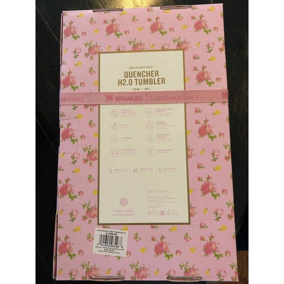 Stanley 1913 x LoveShackFancy Quencher H2.0 Flowstate™ Tumbler | 30 OZ - Picture 4 of 8